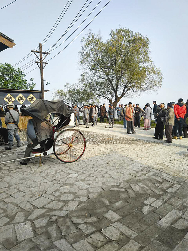 在浙江当群演有3000元吗,在群里面当群演
