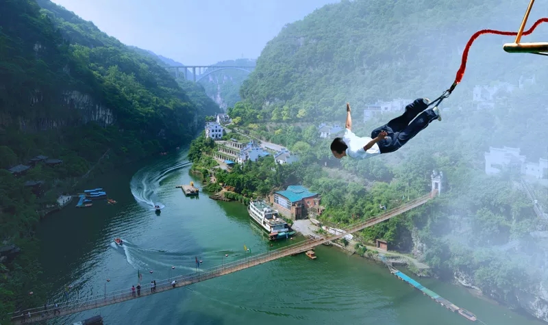 国内十大蹦极现场,2020国内蹦极地点推荐