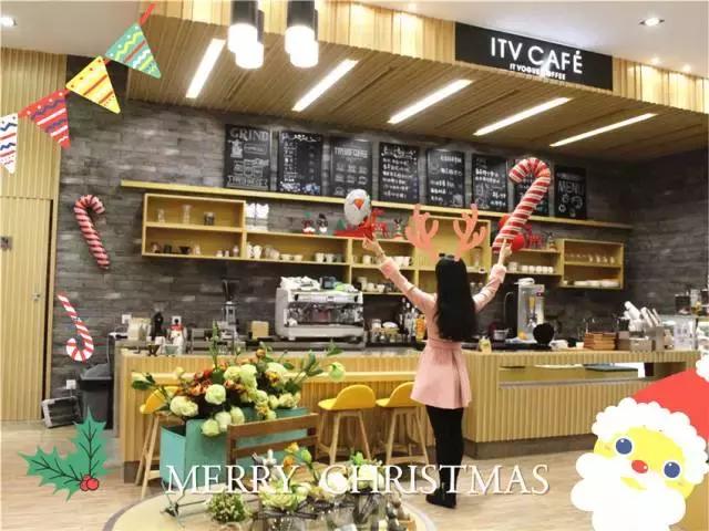 圣诞搞事啊！这杯咖啡竟好喝得我连杯子都吃掉了！