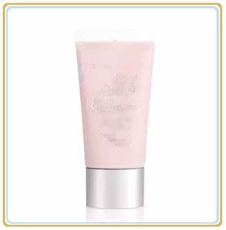 延长赖床时间神器｜早晨来不及化妆？涂上这些隔离就出门吧！