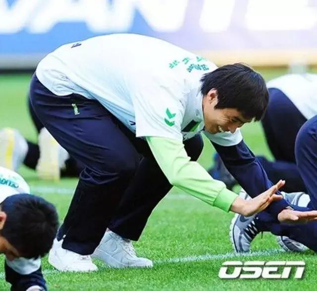 韩国人道歉为什么下跪,韩国人为什么那么容易下跪