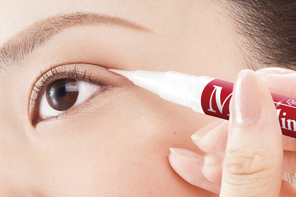 双眼皮的胶怎么去除,双眼皮胶卸不干净怎么办