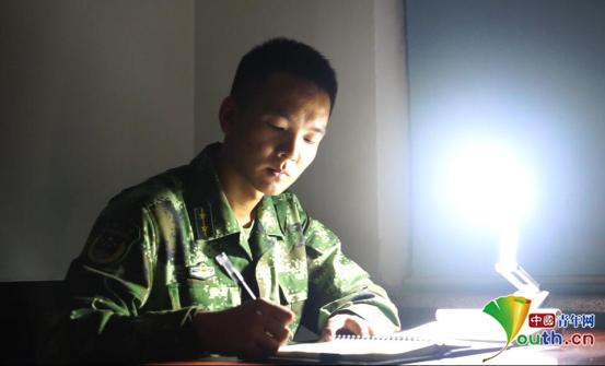“90后”排长赵贺：肝胆报国践使命军旅无悔写忠诚