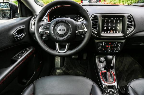 试驾全新jeep指南者,jeep指南者有哪些越野性能特点