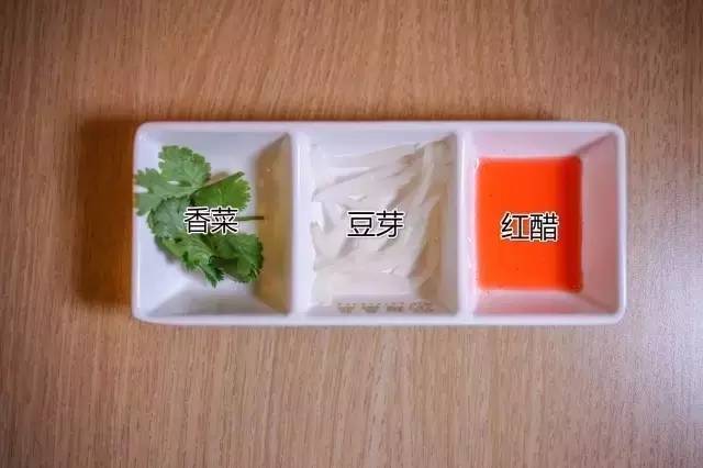 在魔都吃100元麻辣烫,魔都鱼翅捞饭