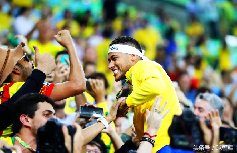 天足十佳任意球,足坛十大最佳照片