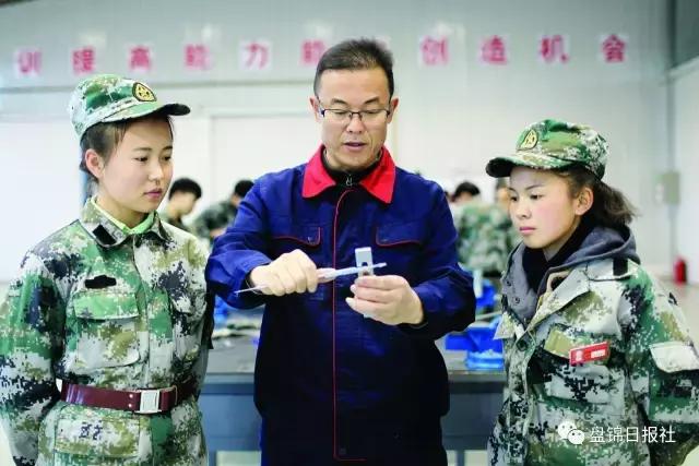 茫茫戈壁滩荒凉至极,一次援疆梦一生援疆情