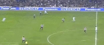 罗本和穆勒挡拆gif,2010罗本错失单刀gif