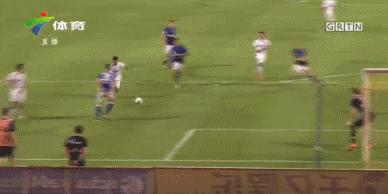 天才球员被开除了,足球天才被排挤出球队