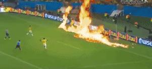 足球特效大片视频,足球进球gif特效图片