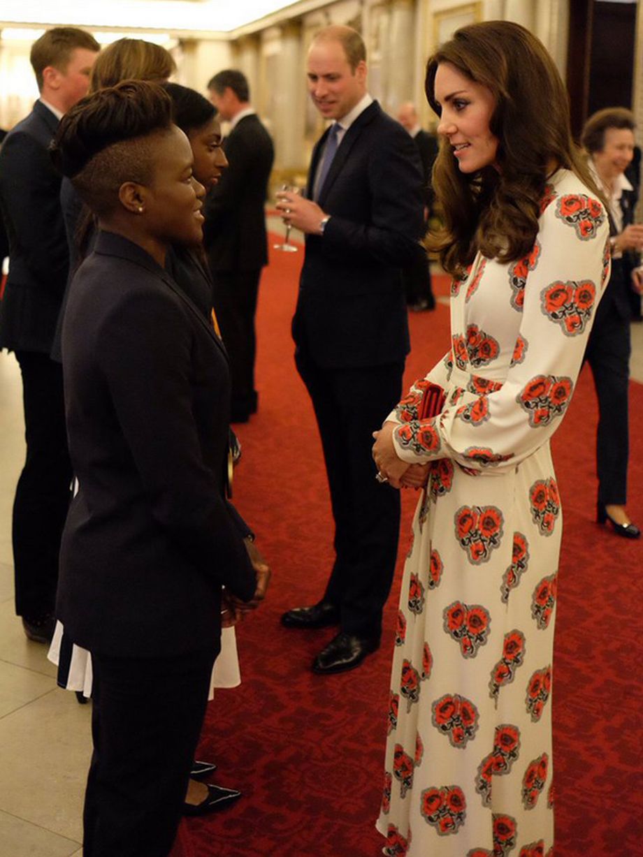 凯特王妃6件套,凯特王妃11套白色礼服