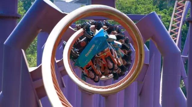 游玩广州长隆欢乐世界的视频,长隆欢乐世界一日游攻略