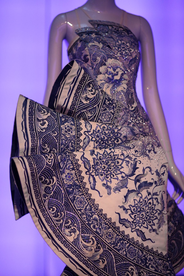 2017年女装流行趋势,2024年最流行潮流夏季女装