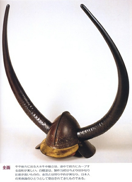 日本武士头盔为什么那么夸张,奇葩的日本武士头盔