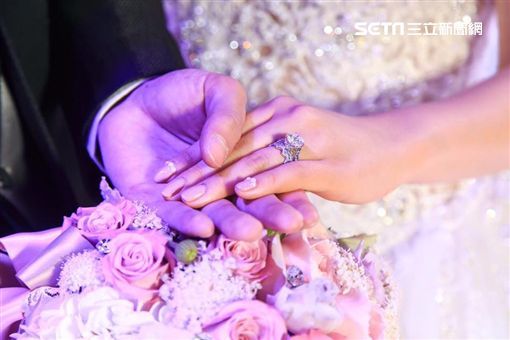 福原爱江宏杰亲密视频,江宏杰福原爱甜蜜视频日本