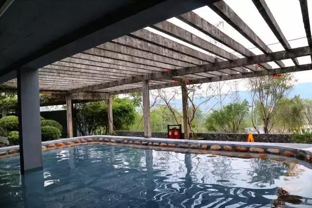 清远英德奇洞温泉小镇,英德奇洞温泉度假村