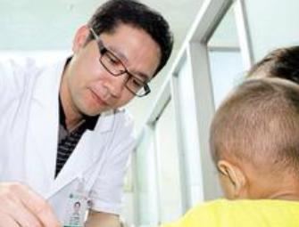 如何判断三岁孩子过敏严重程度,三岁小孩脸红肿是过敏了吗