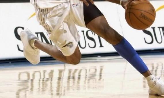 为什么nba球员都能跳那么高,为什么nba球员越跳越矮