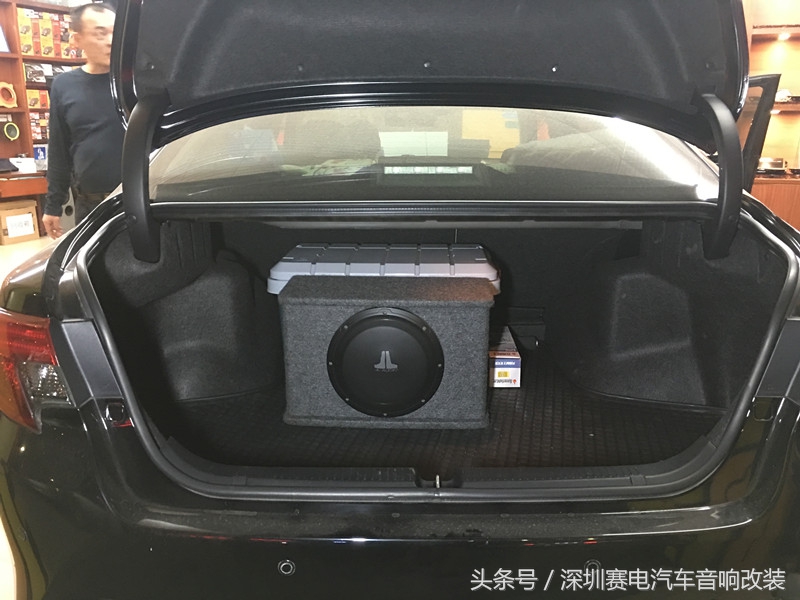 中山丰田锐志汽车音响改装,深圳锐志汽车音响改装