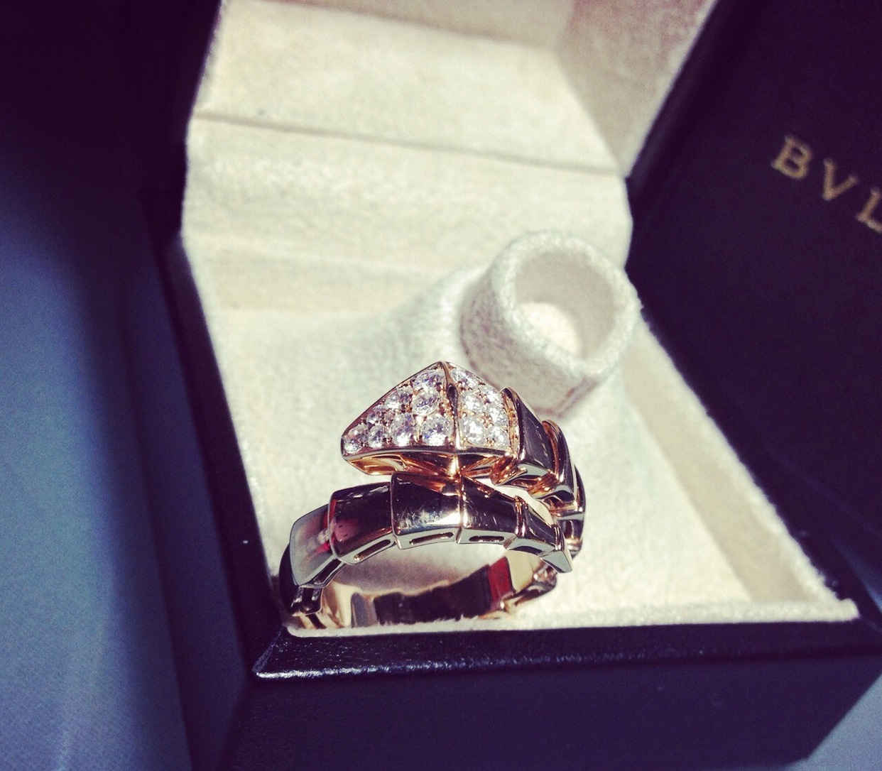 法兰克福机场免税店必买清单,全球十大机场免税店购物攻略