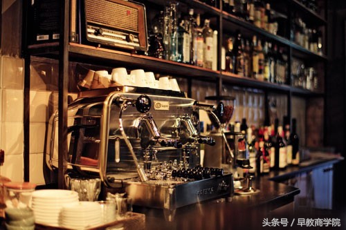 贵阳人还在泡酒吧？你out了！现在都流行泡酒馆！