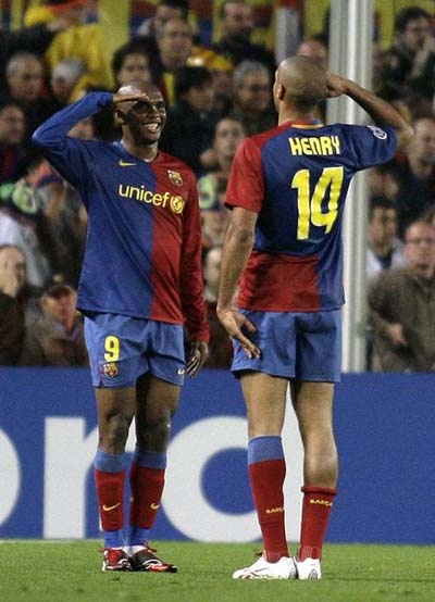 足坛十大经典庆祝动作,足坛十大惊人庆祝动作