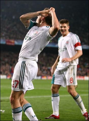 足坛十大经典庆祝动作,足坛十大惊人庆祝动作