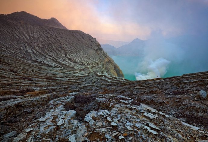 伊真火山现在可以爬吗,侣行印尼伊真火山完整版