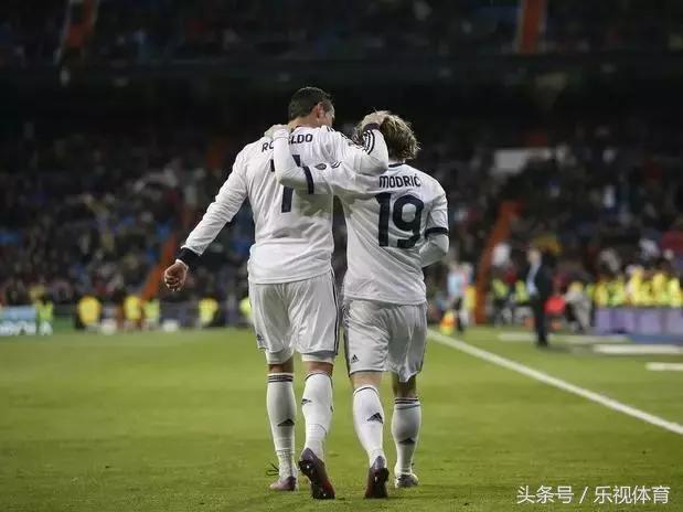 世界足球先生c罗身价,世界足球先生c罗2016年