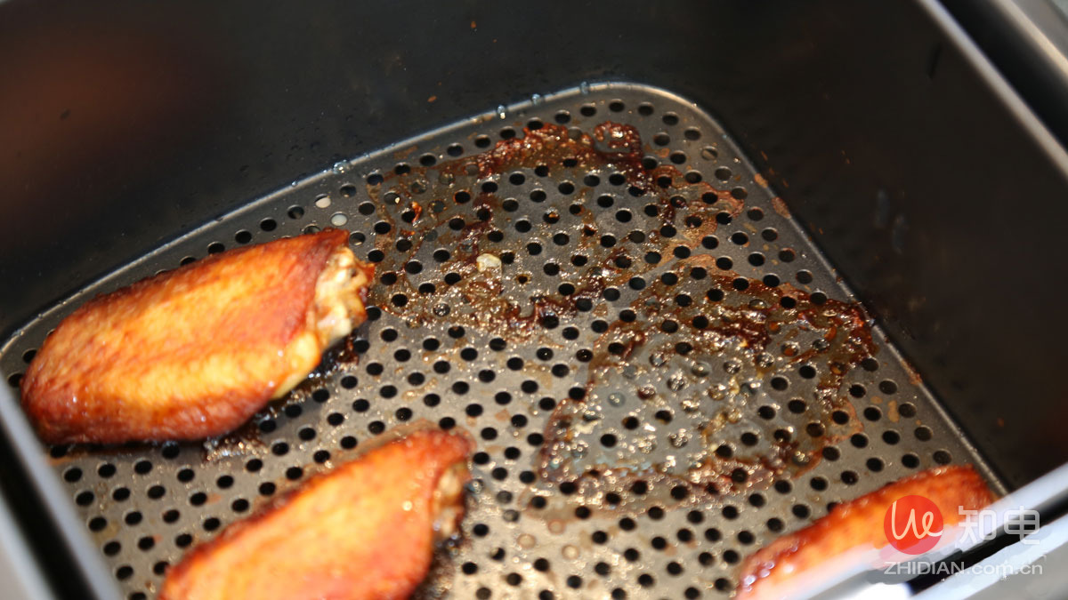 SKG4627空气炸锅评测：在家就能做出美味鸡翅！