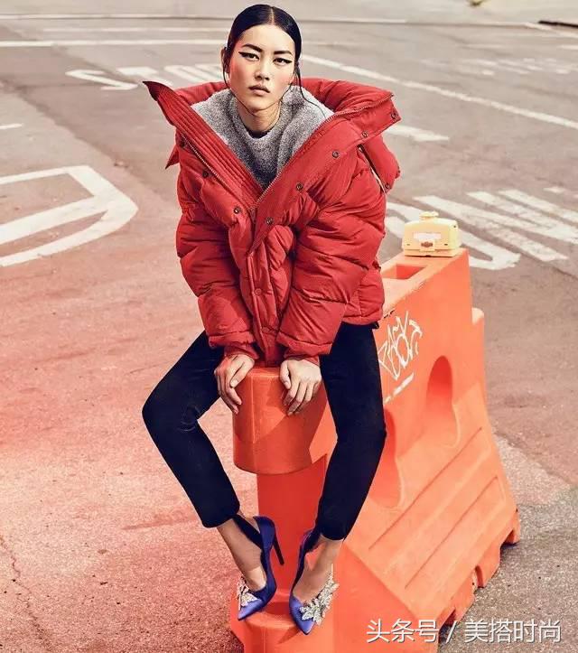 改变了以往羽绒服臃肿的缺点,穿起来显胖的长款羽绒服