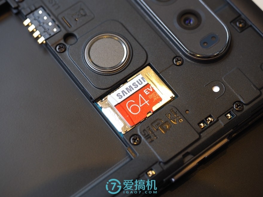 不一样的手机lg,不一样的双屏手机