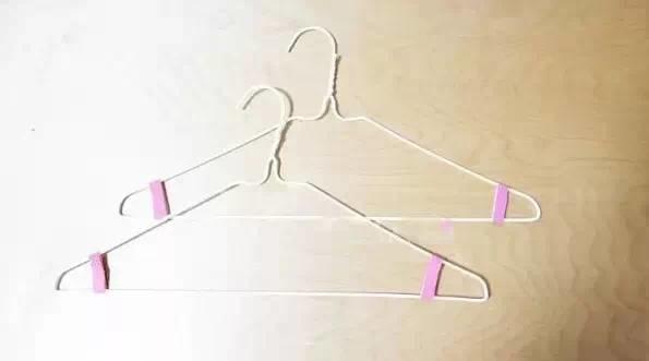 橡胶手套破了个洞用什么胶水补,橡胶手套破了拿什么来补