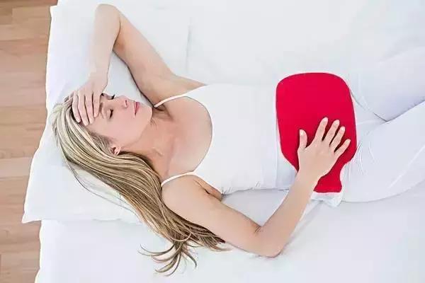 经期喝凉水会加剧痛经?经前头晕是癌症前兆?你信吗?