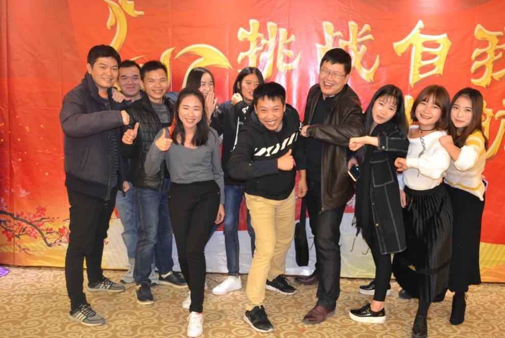 iphone7奖优秀员工不豪,42张图看爱唯2017年会