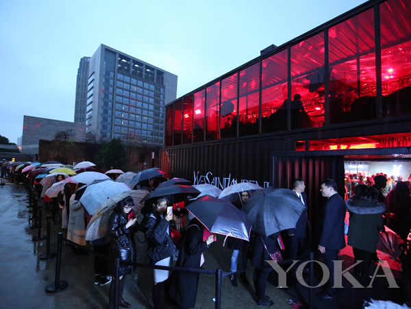 ysl黑盖丝绒唇釉212和黑管420,ysl圣罗兰唇釉黑管409412