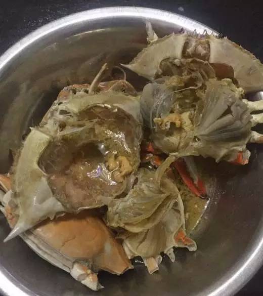 长春假螃蟹,网友爆料买到假螃蟹螃蟹里有一层