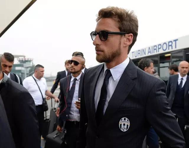 足球谁穿西装最帅,球星穿西装最帅