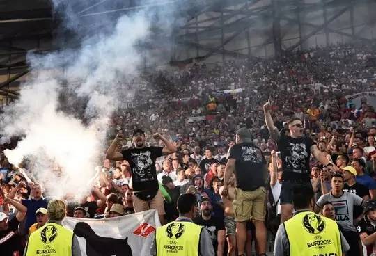 俄罗斯足球到底有多厉害,俄罗斯足球流氓组织