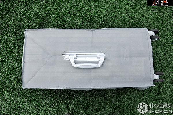 国产箱包性价比高,国产的箱包拉杆箱