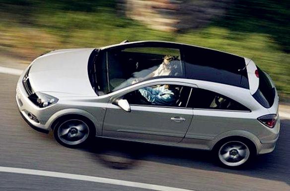 汽车天窗用不上鸡肋,天窗是鸡肋配置吗