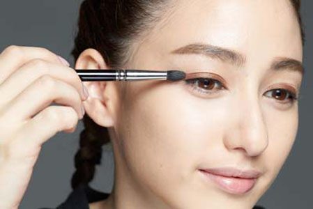 什么大牌眼影好用平价的,tf28眼影平价替代