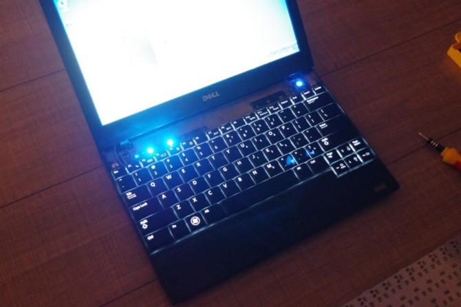 笔记本普通键盘换背光键盘,老款笔记本背光键盘