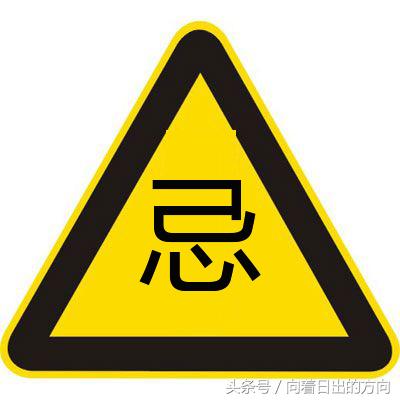 单侧白癜风反反复复特点,科学治疗白癜风拒绝白斑反反复复