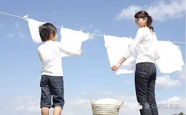 一岁多宝宝晚上哭闹的原因,宝宝半夜哭闹的原因及解决方法