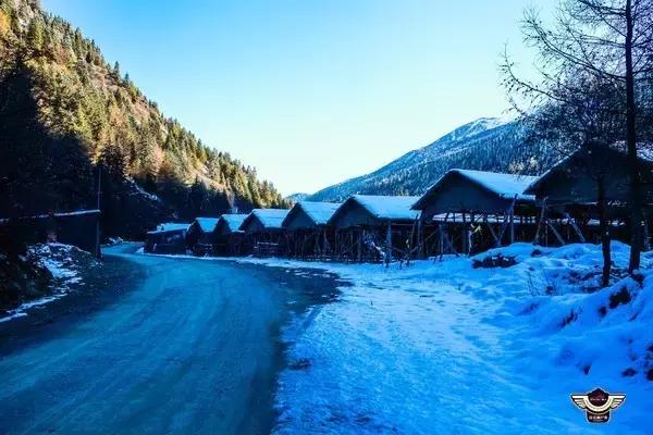 成都鹧鸪山是人造雪吗,西岭雪山和鹧鸪山滑雪哪个好