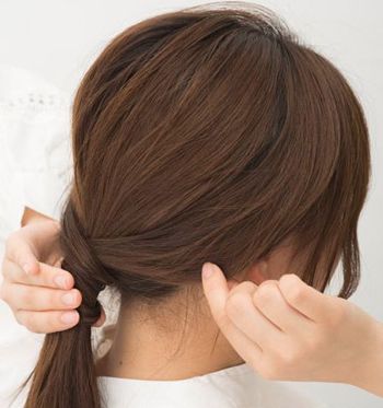 黑直长发怎么扎马尾好看,3步打造简单气质马尾扎法很简单