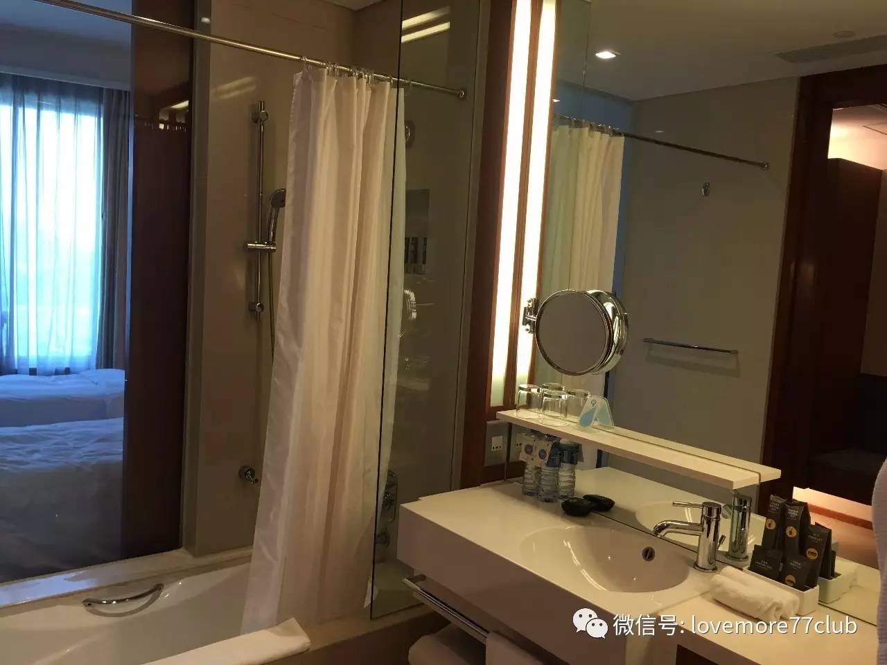 去香港住哪里比较方便吃的比较多,去香港住在哪个地区性价比高