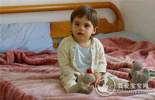怎么解决孩子半夜尿床问题,4岁宝宝天天半夜尿床怎么解决