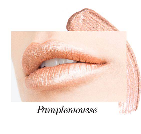 草木绿妆适合什么色,草木绿跟静谧蓝哪个色好看